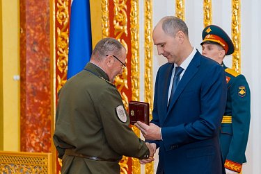 Оренбуржцы получили государственные награды